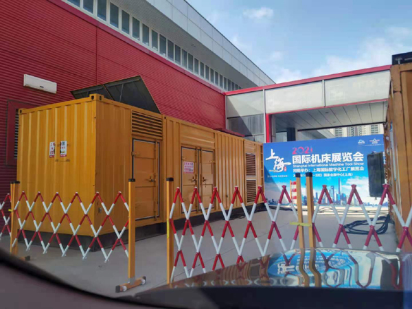 武江发电车出租-发电机无电压或电压太低怎么办？