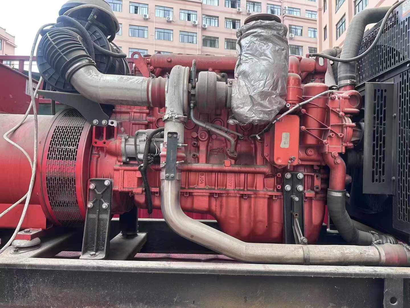 武江如何选择适合 600kW 柴油发电机组的过载保护器？