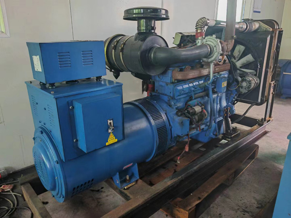 武江100kW柴油发电机组使用多级机油有哪些优缺点？